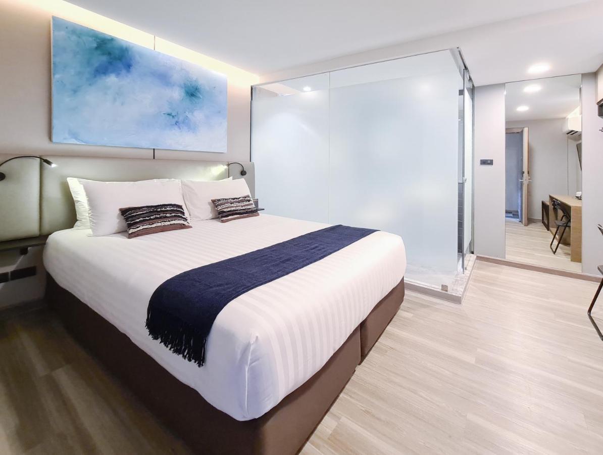 Sova Hotel Bangkok Exterior photo